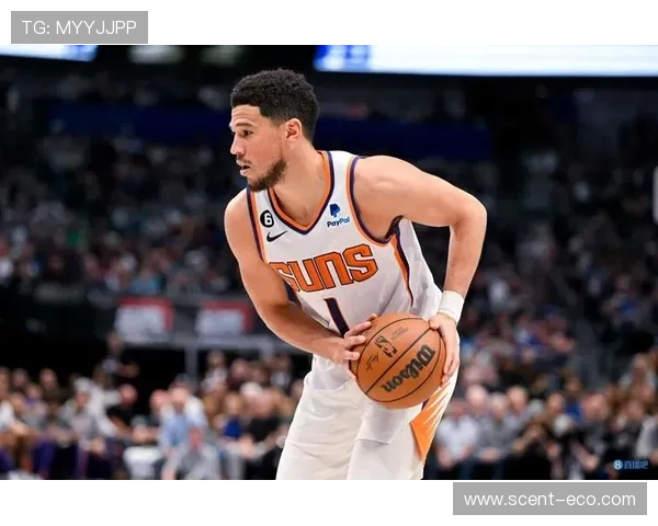 布克轰下31分率领太阳力克国王全队多点开花稳取关键胜利 布克轰下31分率领太阳力克国王全队多点开花稳取关键胜利